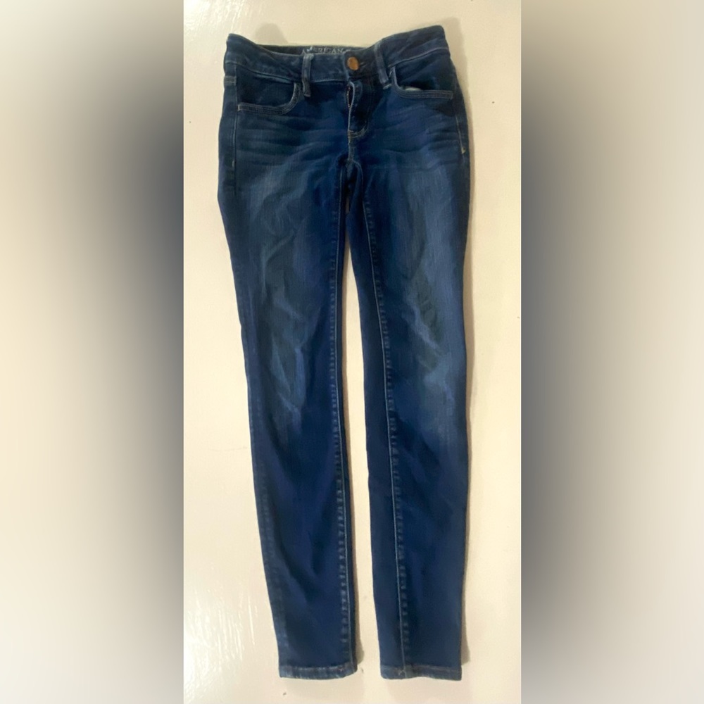 Brand: American Eagle Size: US 2- Regular Color: Blue-Denim